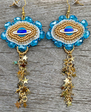 Load image into Gallery viewer, Saturn with dangling stars