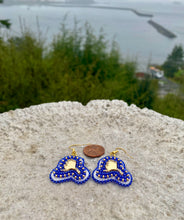 Load image into Gallery viewer, Alaska medium one bead edging
