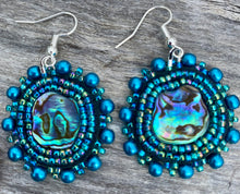 Load image into Gallery viewer, Abalone w teal (glass pearls)
