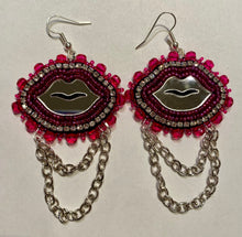 Load image into Gallery viewer, Mirror lips with chains
