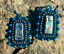 Load image into Gallery viewer, Abalone and pearls
